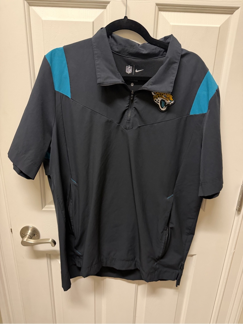 Nike Men’s Black Teal Jacksonville Jaguars Short-Sleeve Pullover